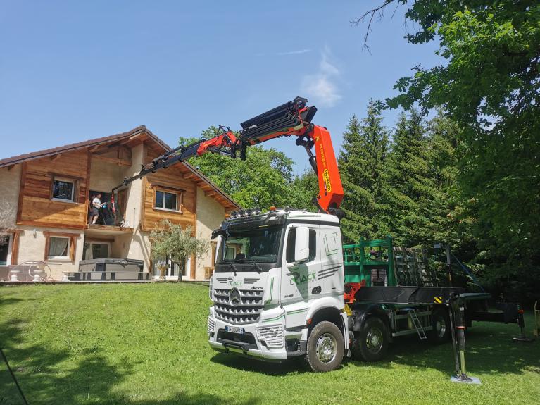 Levage en camion grue 8x4